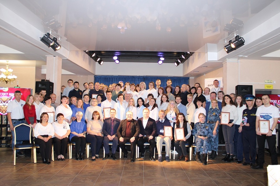 В Саратове прошла игра «Что? Где? Когда?», посвященная памятным датам