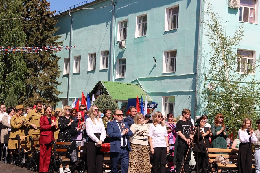 Фестиваль военно-патриотической песни «Память поколений» проведен профорганизацией Минтруда Саратовской области