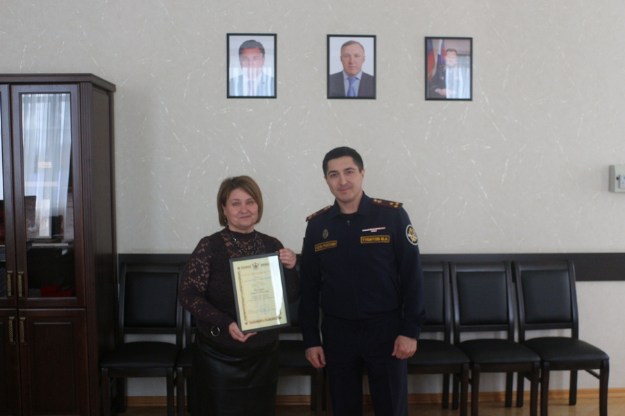 Председателю Адыгейской организации Профсоюза вручили Благодарность директора ФСИН