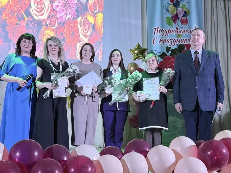 В Кировская организация Профсоюза поздравила с юбилеем Центр социального обслуживания г. Советска