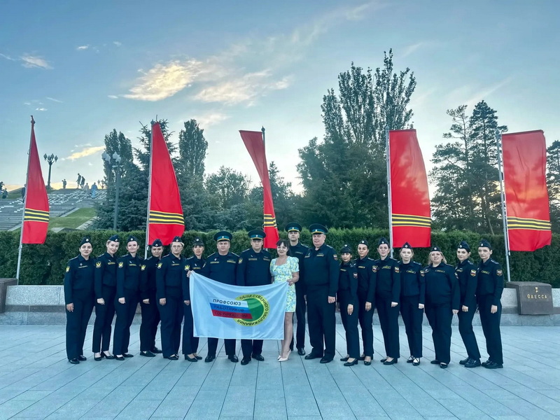 Делегация из Краснодарского края почтила память павших в Волгограде