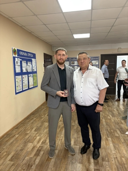 Денис Портнягин, Герой России, кандидат в депутаты Госдумы, вступил в Профсоюз работников госучреждений